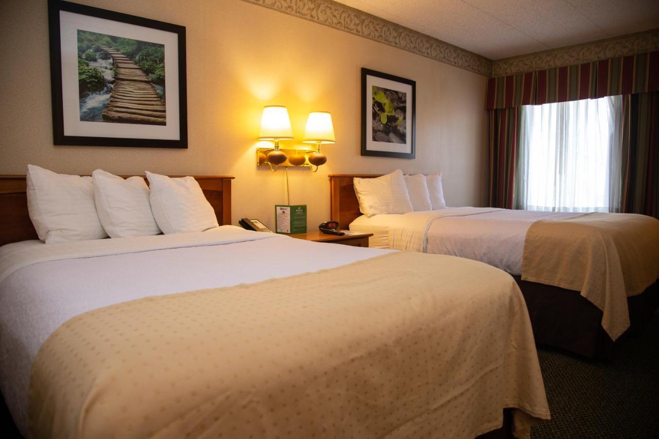 Holiday Lodge Hotel And Conference Center 페이엣빌 외부 사진